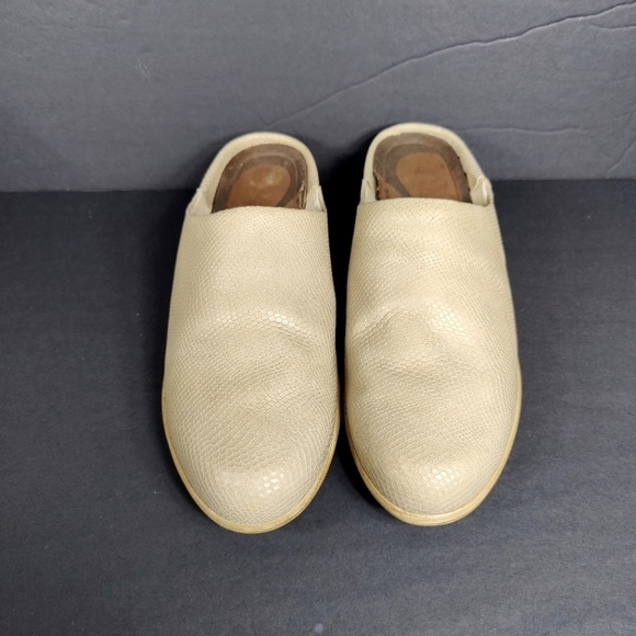 NAOT Lodos Women's Beige Lizard Leather Slip On Loafer Shoe Size 10-10.5 - Picture 2 of 9